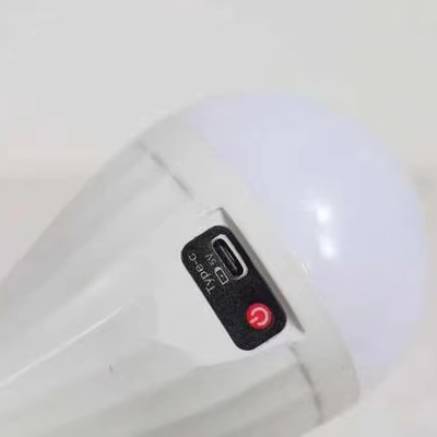 2- Lâmpada de emergência LED 15W E27 B22 Bateria recarregável de íons de lítio AC/DC lâmpada de uso saudável