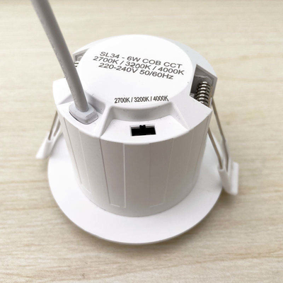 60lm/w Lâmpada Eficiência luminosa Base de cablagem Ugr 6w 400lm Luz baixa 38 graus Lâmpada