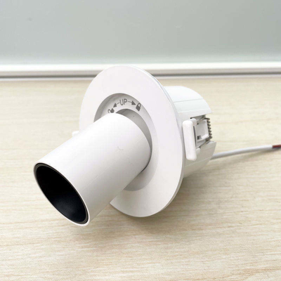 60lm/w Lâmpada Eficiência luminosa Base de cablagem Ugr 6w 400lm Luz baixa 38 graus Lâmpada