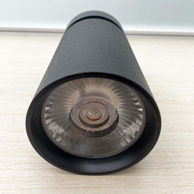 Luzes de pista de alumínio LED de 30w transformam seu escritório e sala de exposições com iluminação