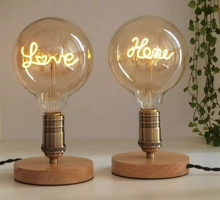 Lâmpada de ambiente festivo LED decorativa E27 bulb com design exclusivo e certificado CE