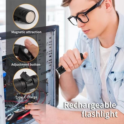 5.0V/2.4A Carregador de carro de telemóvel USB com lanterna LED portátil e fonte de alimentação CC