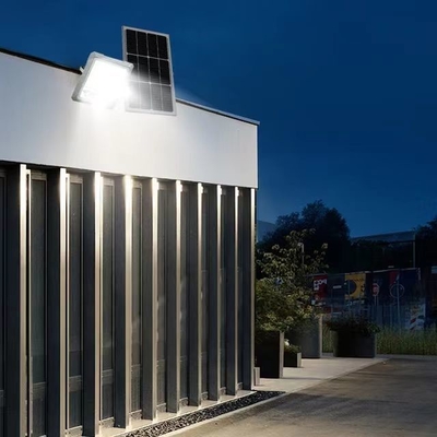 Lâmpada Fluxo luminoso lm 300-800 Lâmpada de inundação de carregamento solar para armazém e estádio