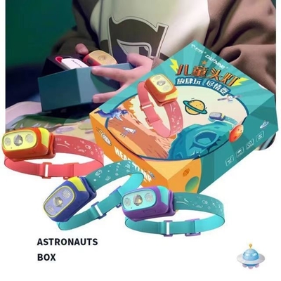 Farol infantil IPX4 Ideal para atividades ao ar livre e leitura de presentes de Natal