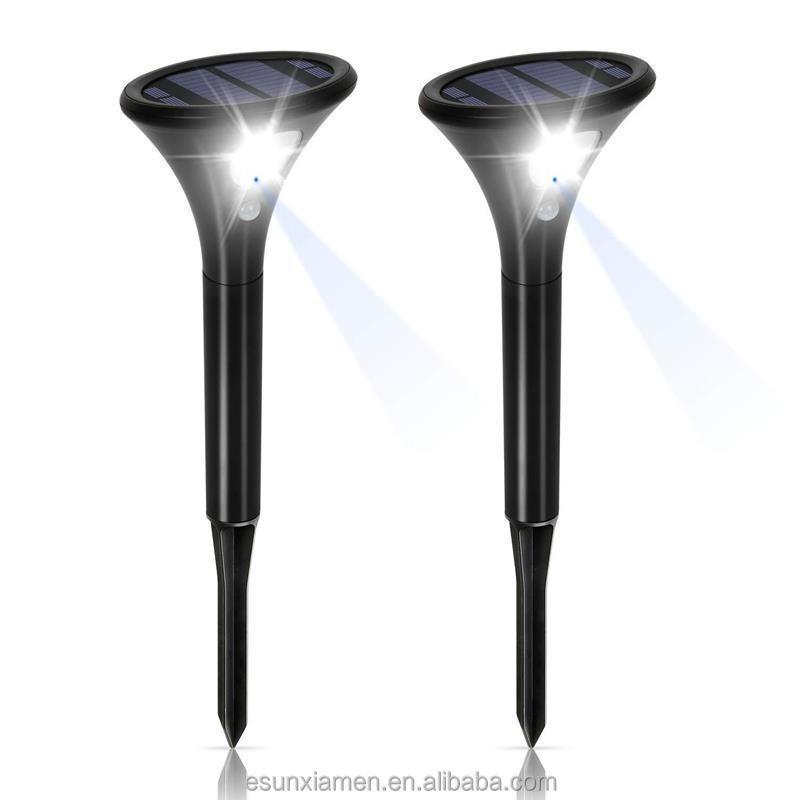 Lâmpada de caminho de paisagem de energia solar com classificação IP65 e temperatura de cor 2700k-6500k